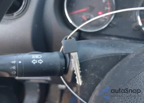 2013 Nissan Rogue Sv z USA, uszkodzony, nr VIN JN8AS5MT1DW545647